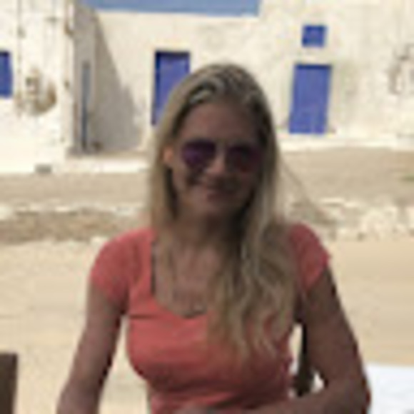 Meet your Posher, Cheryl - Picture 1 of 1